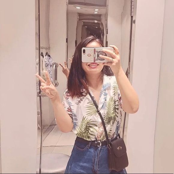 Trendy Tropical Shirt. - Picture 3 of 5